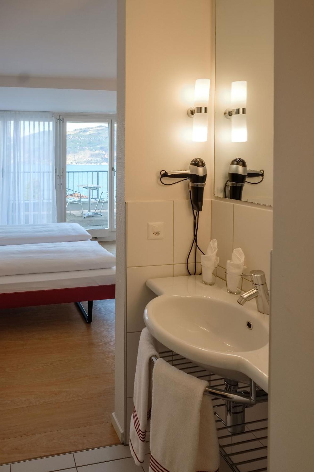 ABZ Spiez Hotel Seaside Zimmer foto